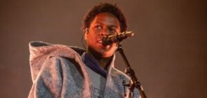 Read more about the article Daniel Caesar Begins A New Chapter with Emotional Single “Have a Baby (With Me)” Ahead of Upcoming Album Son of Spergy