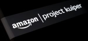 Read more about the article Amazon’s Project Kuiper Scores First Airline Deal, Challenging Starlink in Space Internet