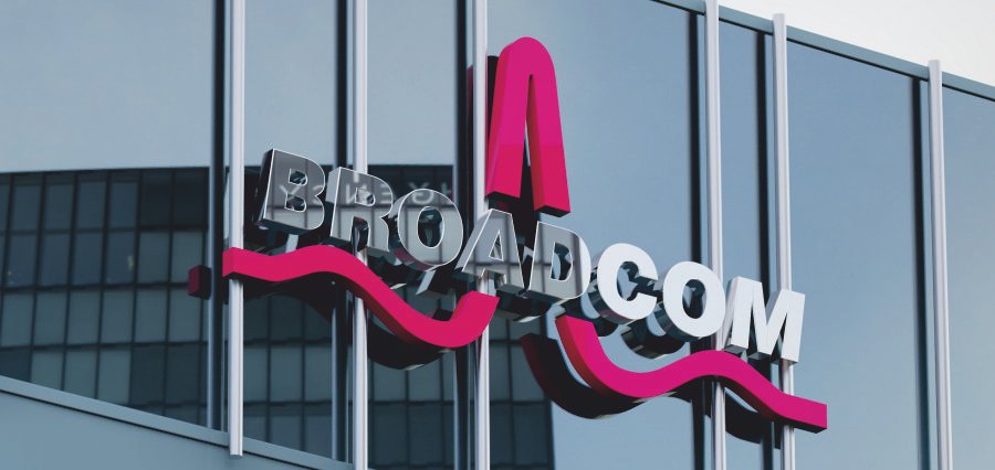 You are currently viewing Broadcom Confirms Anthropic as $10 Billion Chip Customer, Boosting Computing Capacity