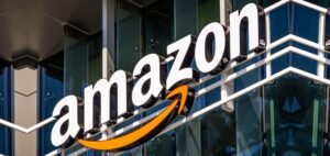 Read more about the article Amazon’s Zoox Teams Up with Uber to Expand Robotaxi Rides Across Major U.S. Cities